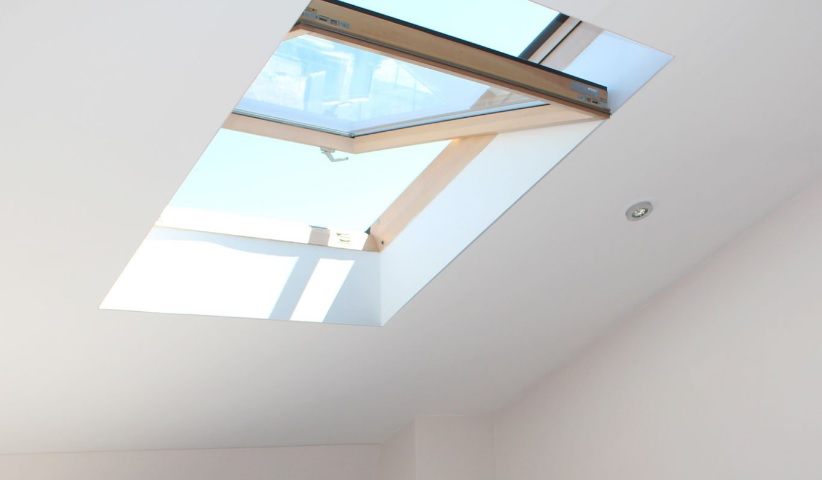 Okna dachowe FAKRO – innowacyjne rozwiązania dla domów na Podkarpaciu