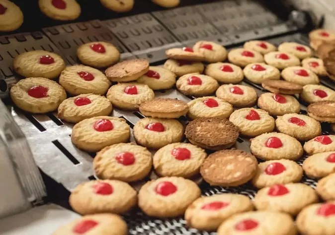 Jak nowoczesne technologie w maszynach do produkcji ciastek zmieniają rynek cukierniczy?